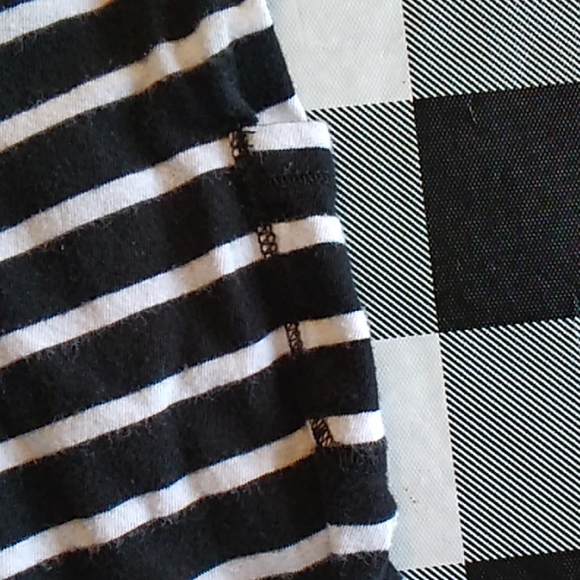 Lucky brand woman's 3/ 4 sleeve striped shirt - Picture 2 of 4